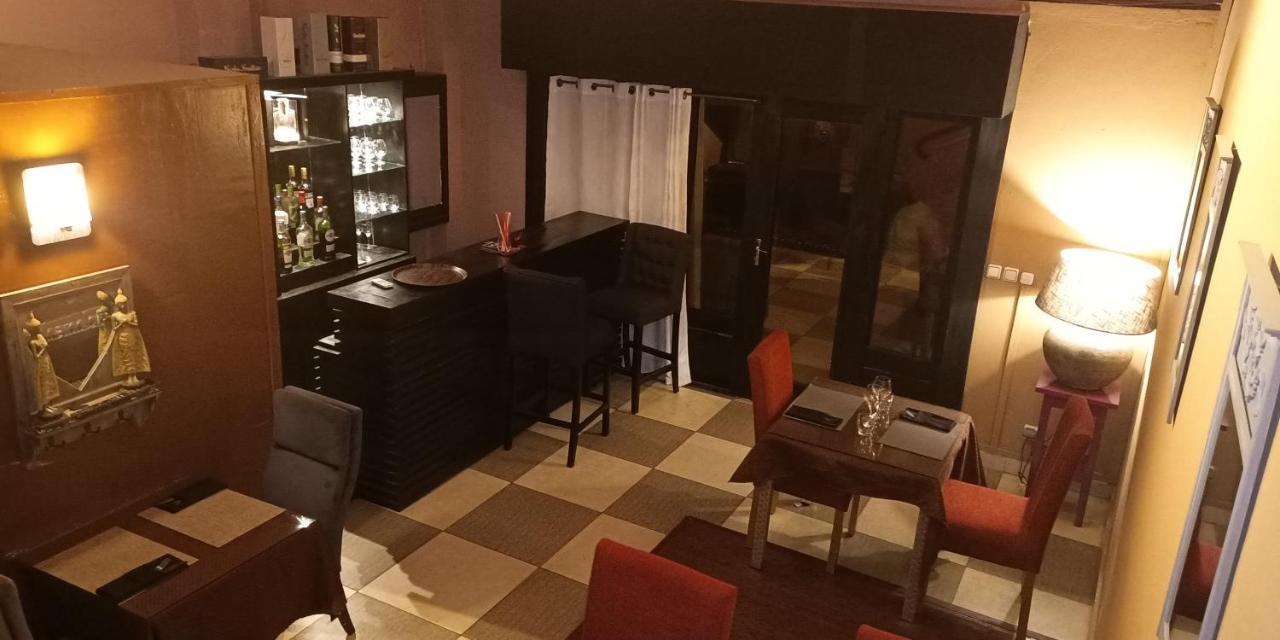 L'Address Hotel Котону Екстериор снимка