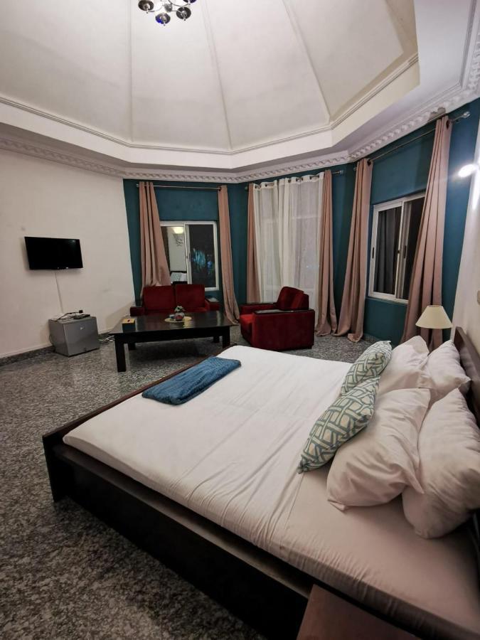 L'Address Hotel Котону Екстериор снимка