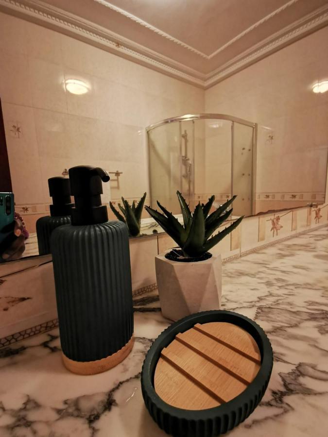 L'Address Hotel Котону Екстериор снимка