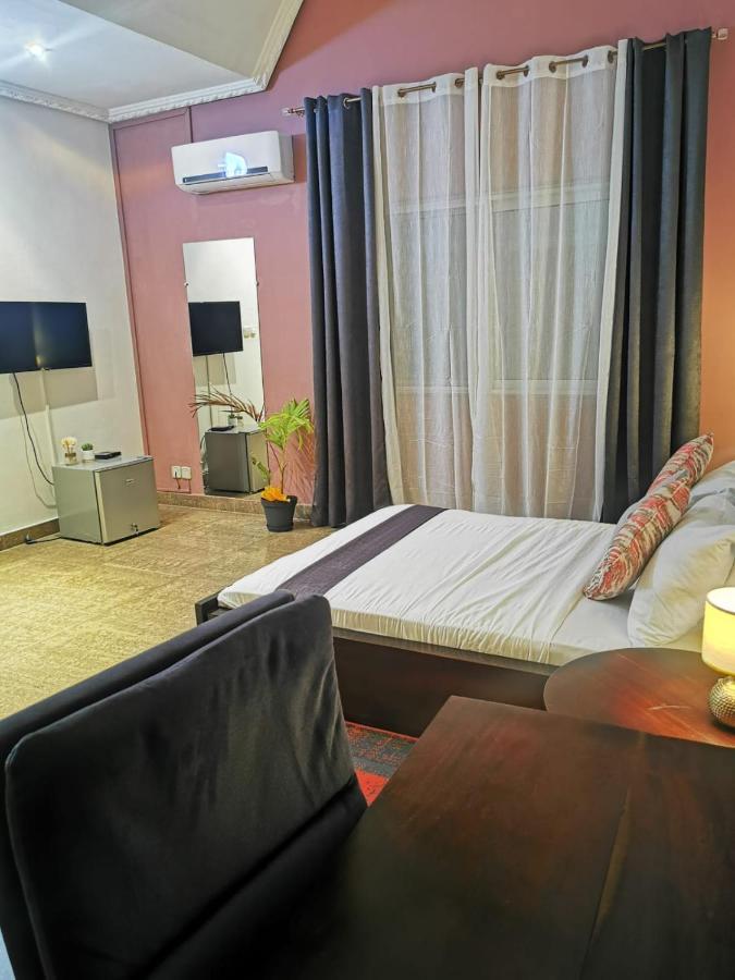 L'Address Hotel Котону Екстериор снимка