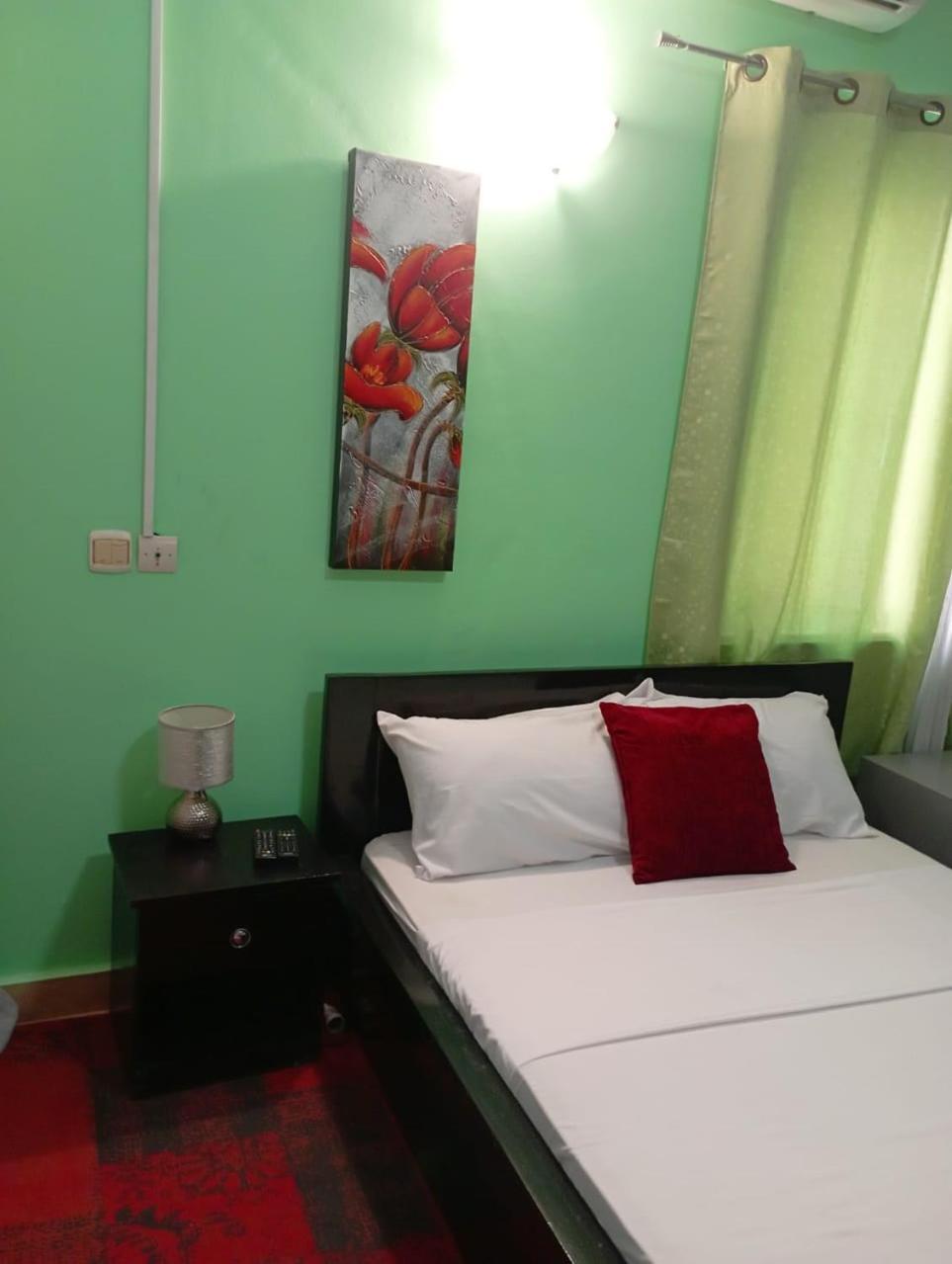 L'Address Hotel Котону Екстериор снимка